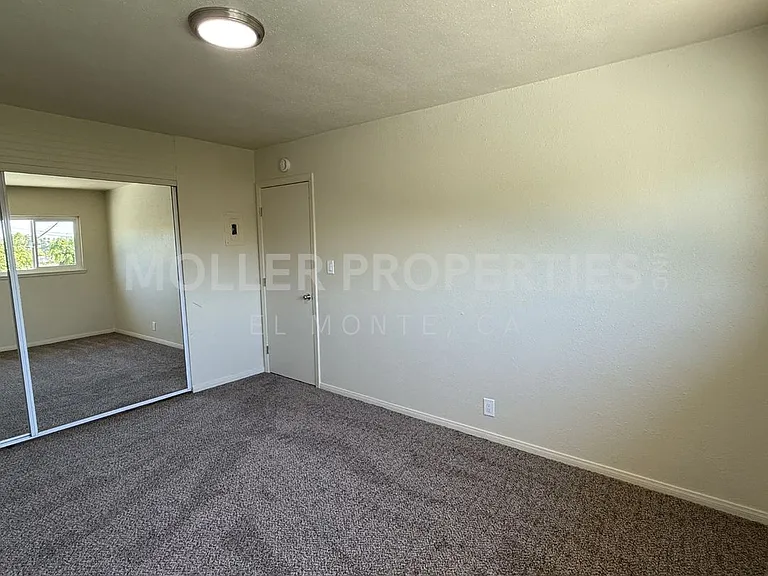 11229 Brockway Ave — Photo 9