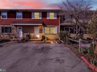 127 Maplewood Ln, Marietta, PA 17547