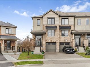 138 Crafter Cres, Hamilton, ON L8J0H8