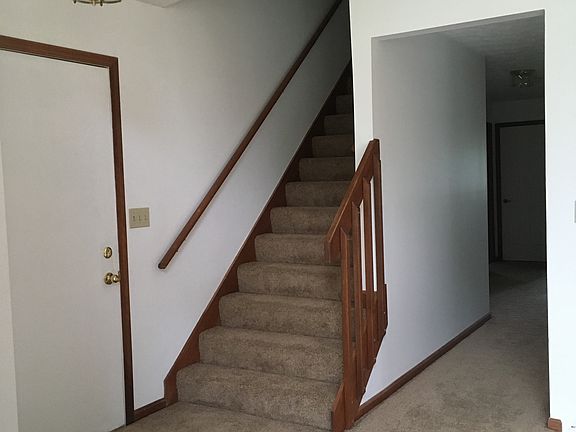 4th image of 11321 Huntington Way NW