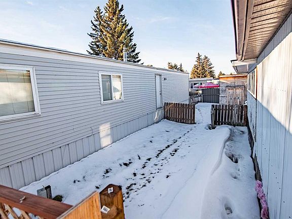 3rd image of 5344 76th St #3