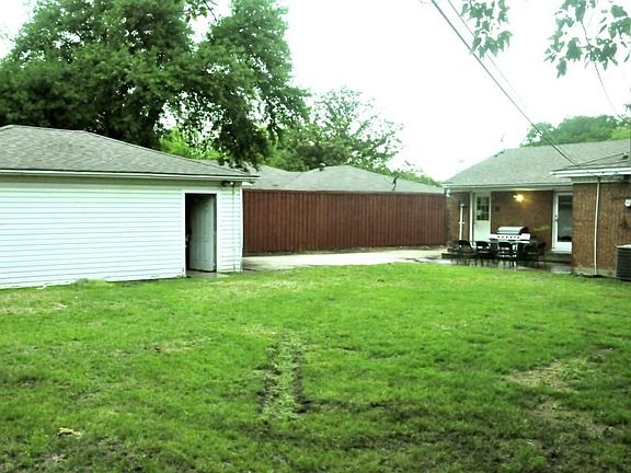 4th image of 2944 Seymour Dr