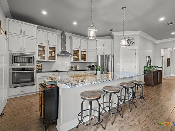 5th image of 3317 Crystal Ann Dr