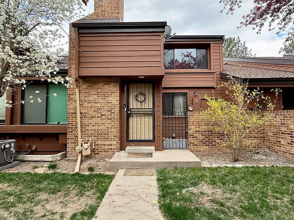 2685 S Dayton Way #293