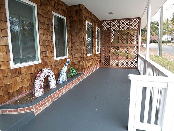 4th image of 503 E 3rd St #0