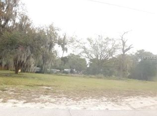 608 W Dixie St, Plant City, FL 33563