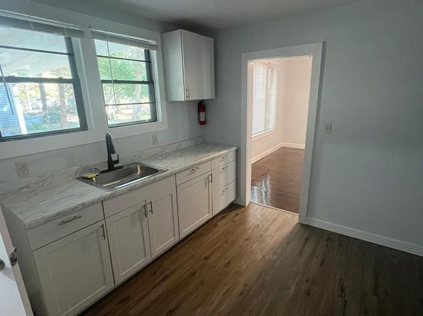 jackson-mississippi-2053015318 picture