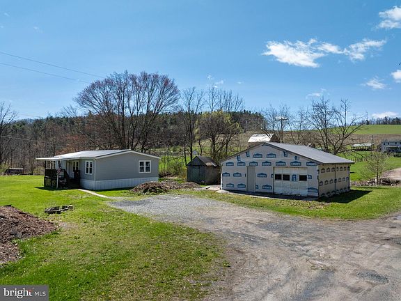 2nd image of 282 Circle Rd