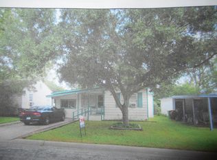 1512 Rosebud Ave, Victoria, TX 77901