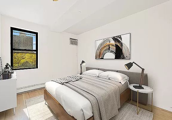 3rd image of 202 E 110th St APT 5B