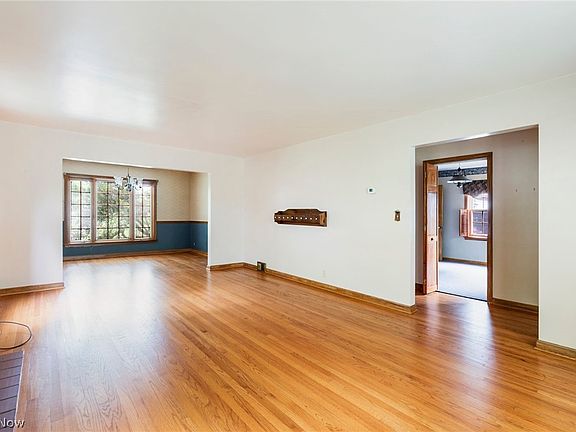 4th image of 2272 Coral Sea Dr