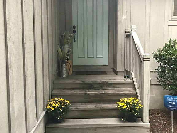 2nd image of 50 S Surry Cir