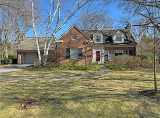 88 Buckland Ave, Rochester, NY 14618