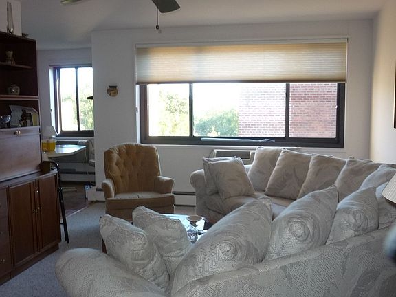 5th image of 100 E Hartsdale Ave APT 7DE