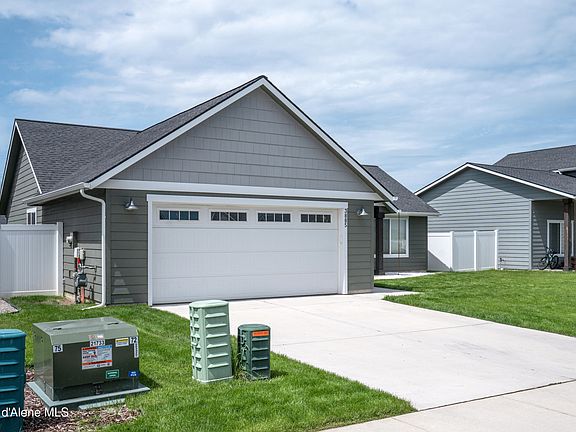 3rd image of 3885 Pradera