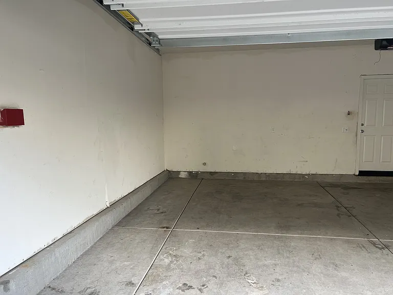 3911 Streamline St — Photo 24
