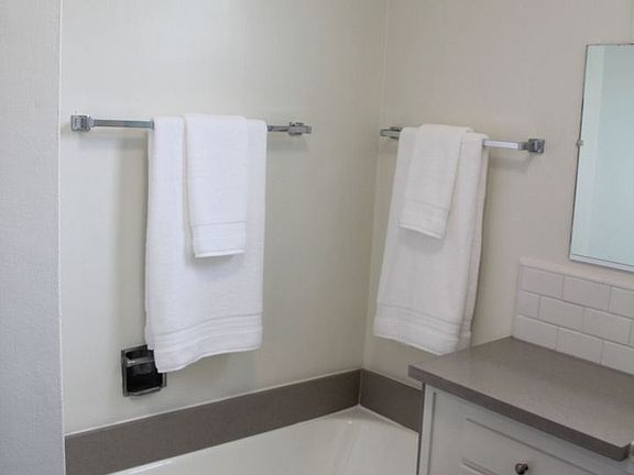 3rd image of 540 San Vicente Blvd #8096739