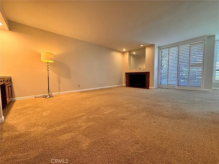 1312 S Saltair Ave #210 — Photo 2