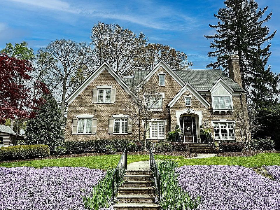 1st image of 106 Elmwood Dr