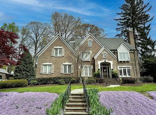 106 Elmwood Dr, Greensboro, NC 27408