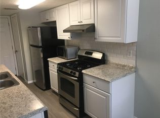 301 Villa Oaks Cir #B, Austin, TX 78745