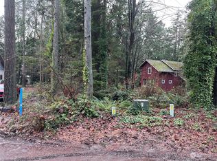 9855 NE Seaview Ave, Indianola, WA