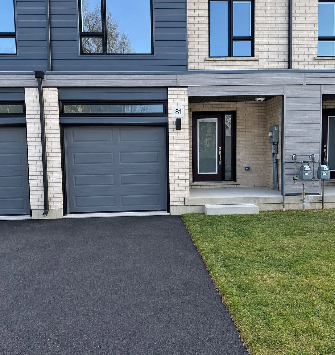 3 bed, $2,750 — Photo 1
