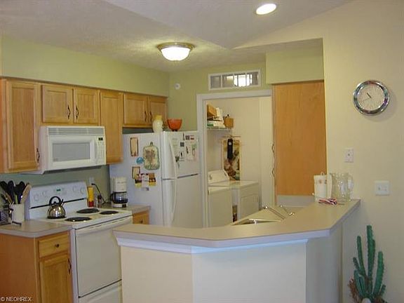 2nd image of 23003 Chandlers Ln APT 343