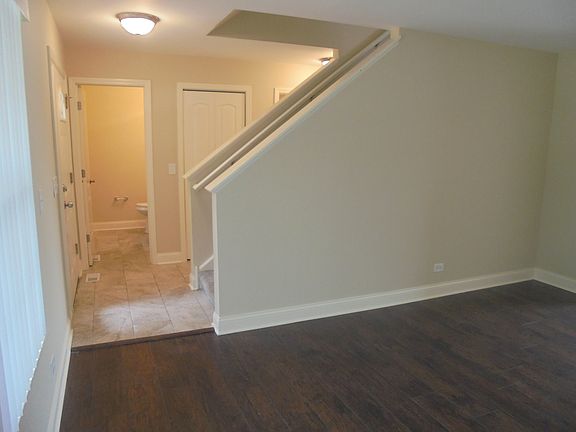 5th image of 9669 Dunhill Dr