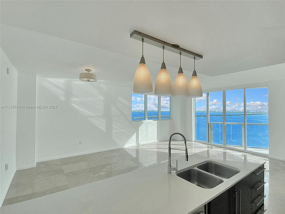 1st image of 665 NE 25th St APT 2305