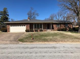 410 Carson St, Neosho, MO 64850