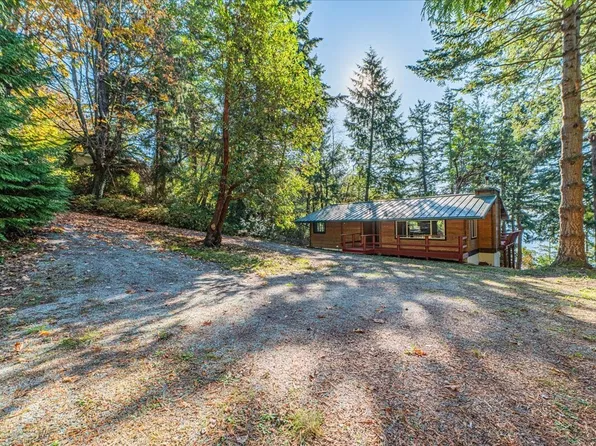 2110 Gull Way, Camano Island, WA 98282