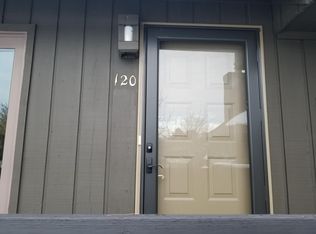 120 Westgate Dr, Edison, NJ 08820