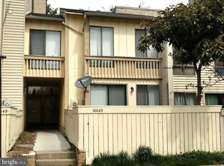 10043 Ridgeline Dr, Gaithersburg, MD 20886