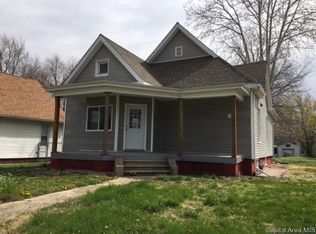 820 N Main St, Jacksonville, IL 62650