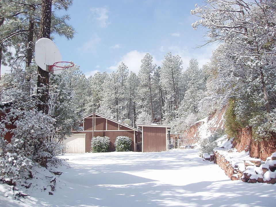 Driveway up to cabin