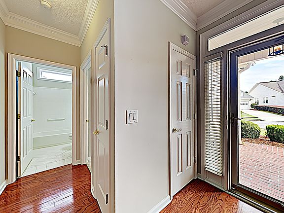 5th image of 38 Williams Pride Way