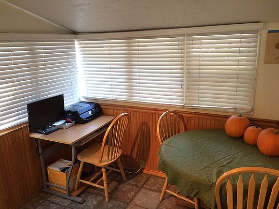 Breakfast nook