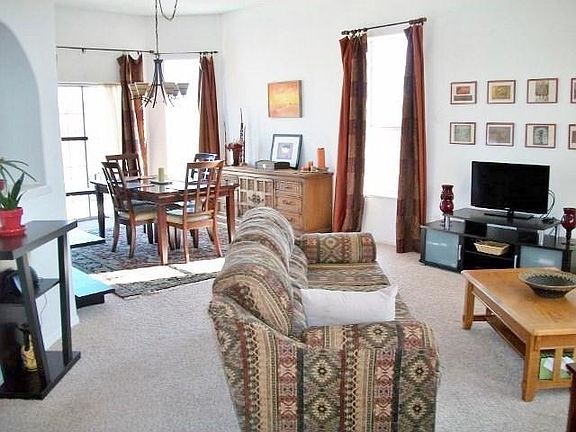 3rd image of 605 Loma Encantada St