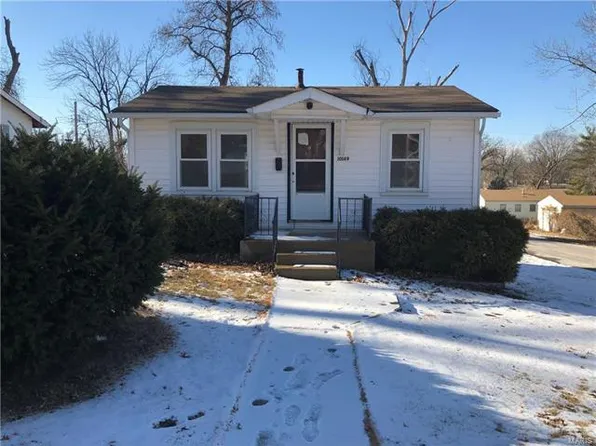 10149 Count Dr, Saint Louis, MO 63136