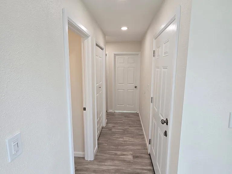 616 S Van Ness Ave #616D — Photo 4