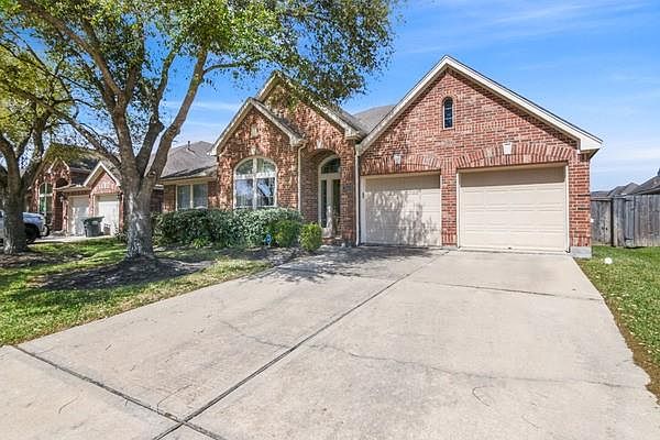 1st image of 13615 Rainwater Dr