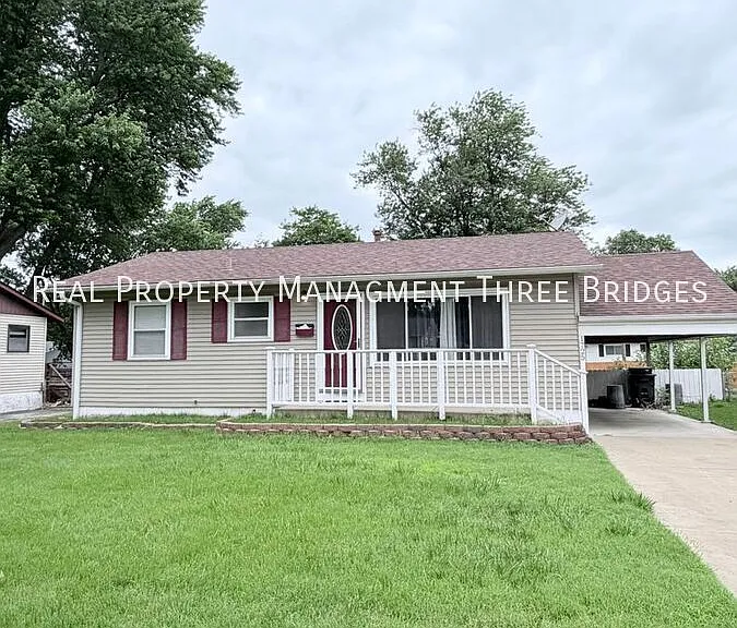 1725 Fernbrook Ln — Photo 12