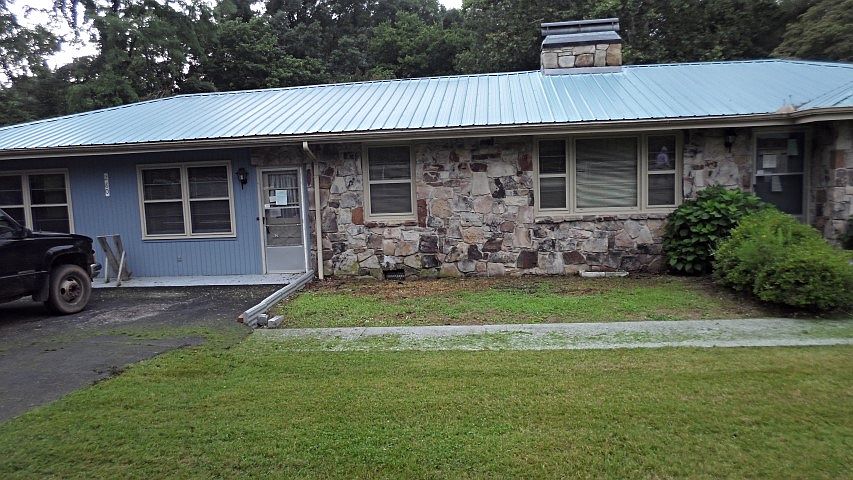 3 BEDROOM, 1 BATH, 2014 SF