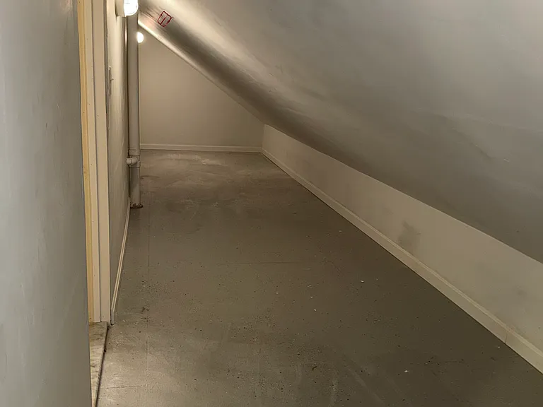 220 Gross Ave — Photo 47