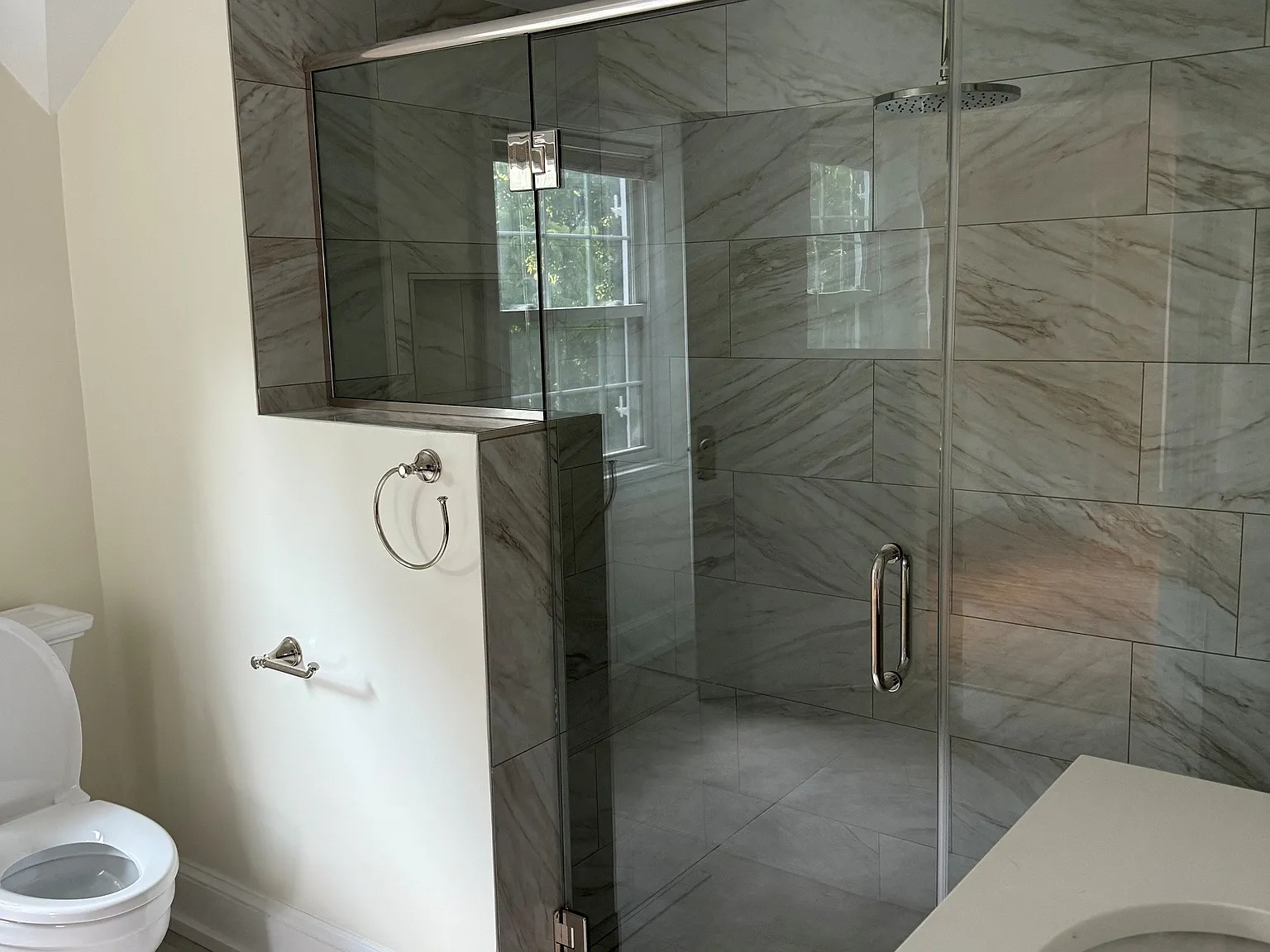 3 bed, 2.5 bath, 2080 sqft, $3,200 — Photo 4