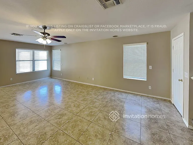 12808 N Main St — Photo 5