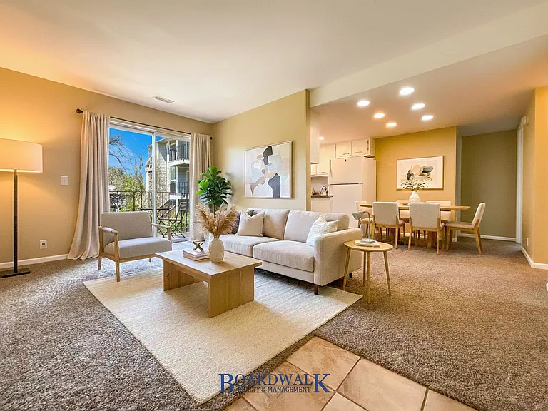 1060 E Quail Park Dr #C — Photo 4