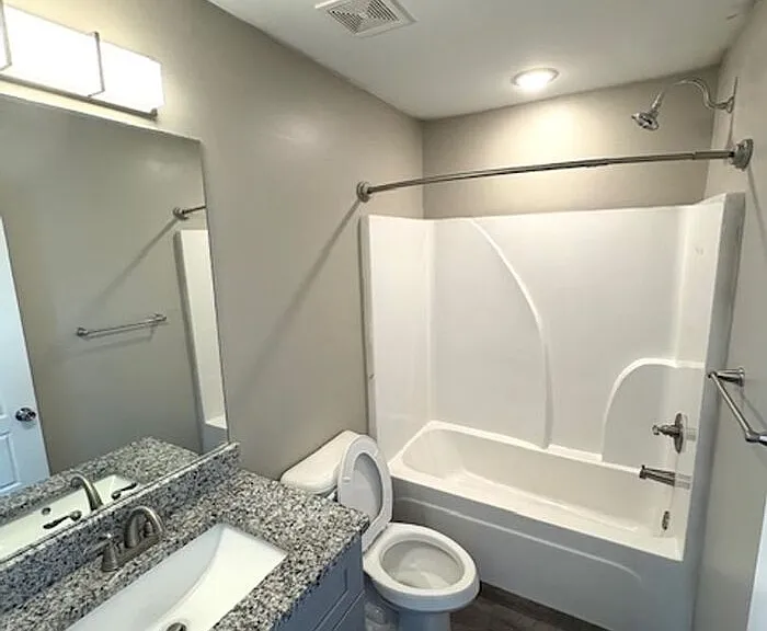 613 Brister St #B-103 — Photo 15