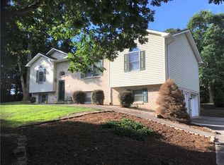 3261 Washington Way, Hudson, NC 28638